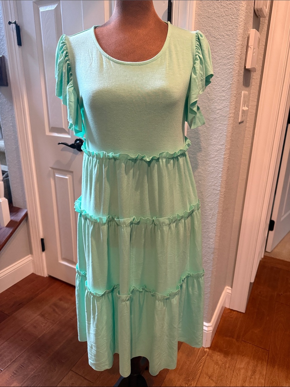 Zenena Women’s Mint Tiered Ruffle-Sleeve Dress